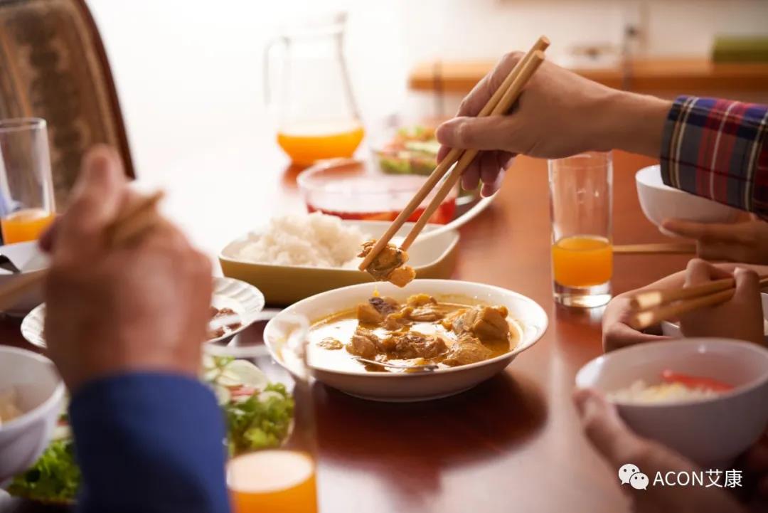 因?yàn)楹鲆暽眢w出現(xiàn)的這些變化，他們最后被確診結(jié)腸癌